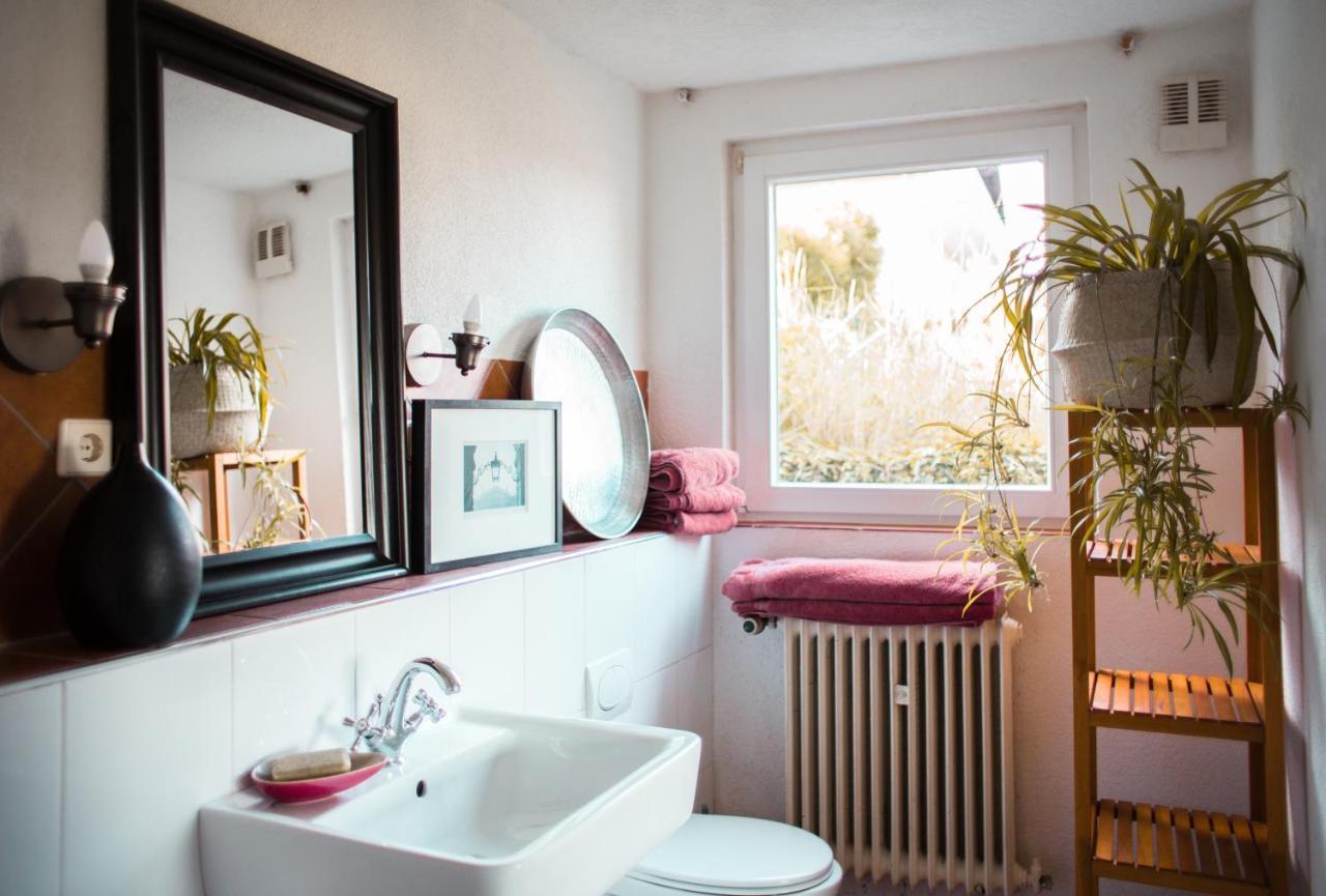 Bed & Breakfast Unter Den Linden Hungen Exterior photo